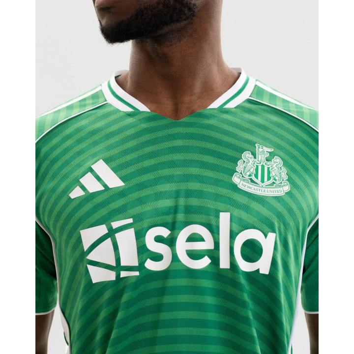 New Castle 25/26 Away